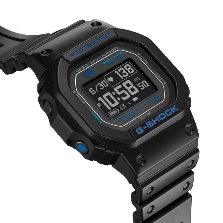 カシオ ジーショック 腕時計 ジースクワッド ソーラー USB充電 Bluetooth メンズ 国内正規品 DW-H5600-1A2JR 木製時計スタンド付
