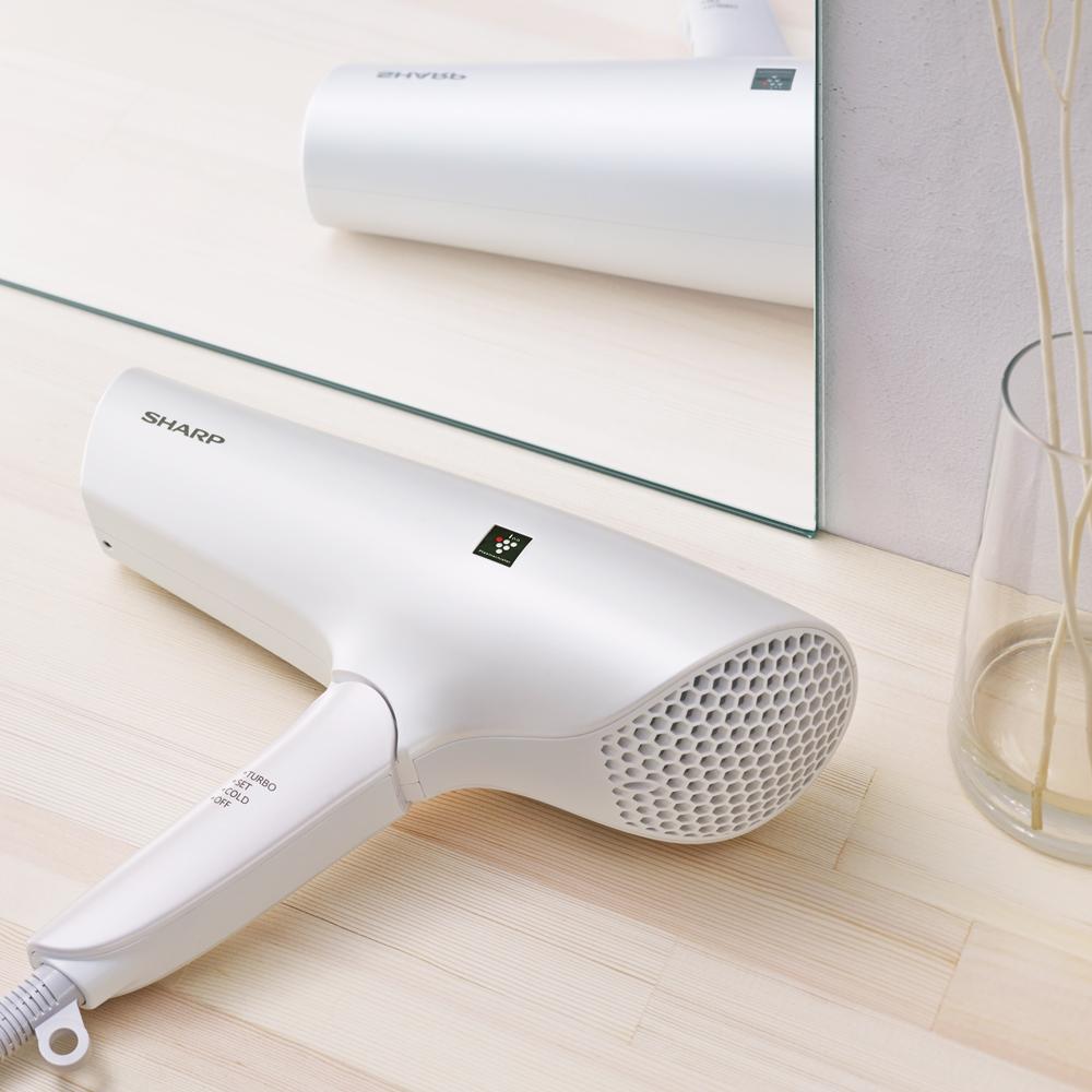 シャープ ドライヤー IB-RP7-W サテンホワイト ヘアドライタオル付き